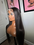 NAOMI (Middle Part Straight Glueless Frontal)